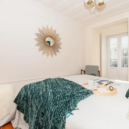 Stylish 2bd In Chiado Apartment Lissabon