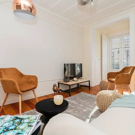 Stylish 2bd In Chiado * Lisboa
