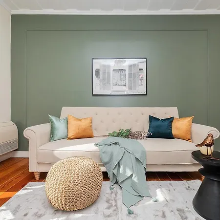 Stylish 2bd In Chiado Lizbona